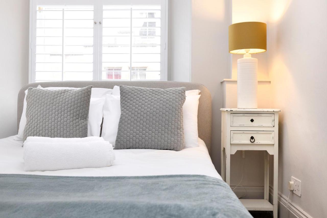 Joivy Sophisticated Apt Near Edinburgh Castle Dış mekan fotoğraf