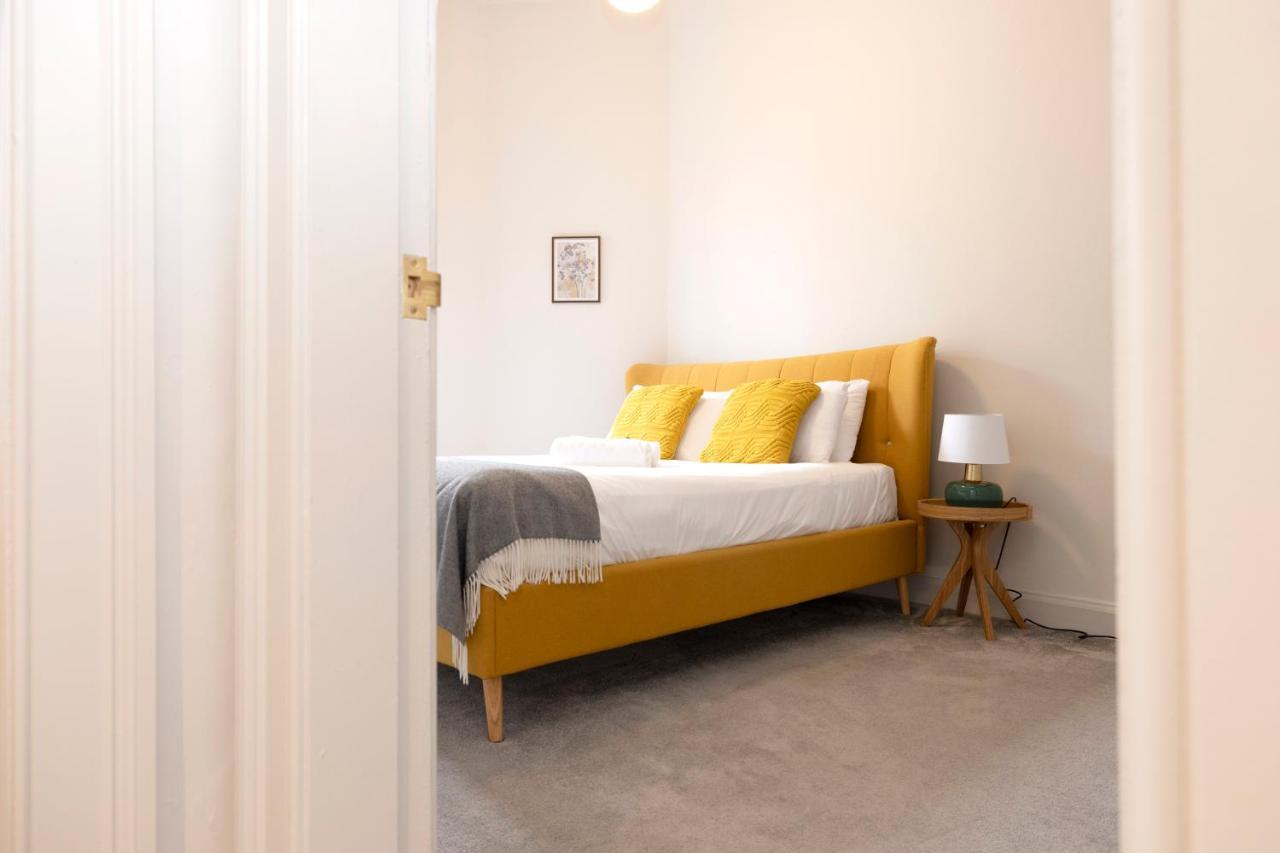 Joivy Sophisticated Apt Near Edinburgh Castle Dış mekan fotoğraf